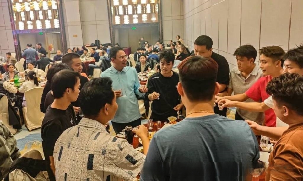 1792639531689838.jpg 优色公司2025年度总结暨2026新年年度庆典5.jpg